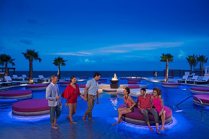 Breathless Riviera Cancun - Adults Only 푸에르토 모렐로스 외부 사진